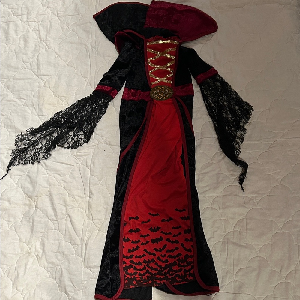 Kids Vampire Costume - Black and Red